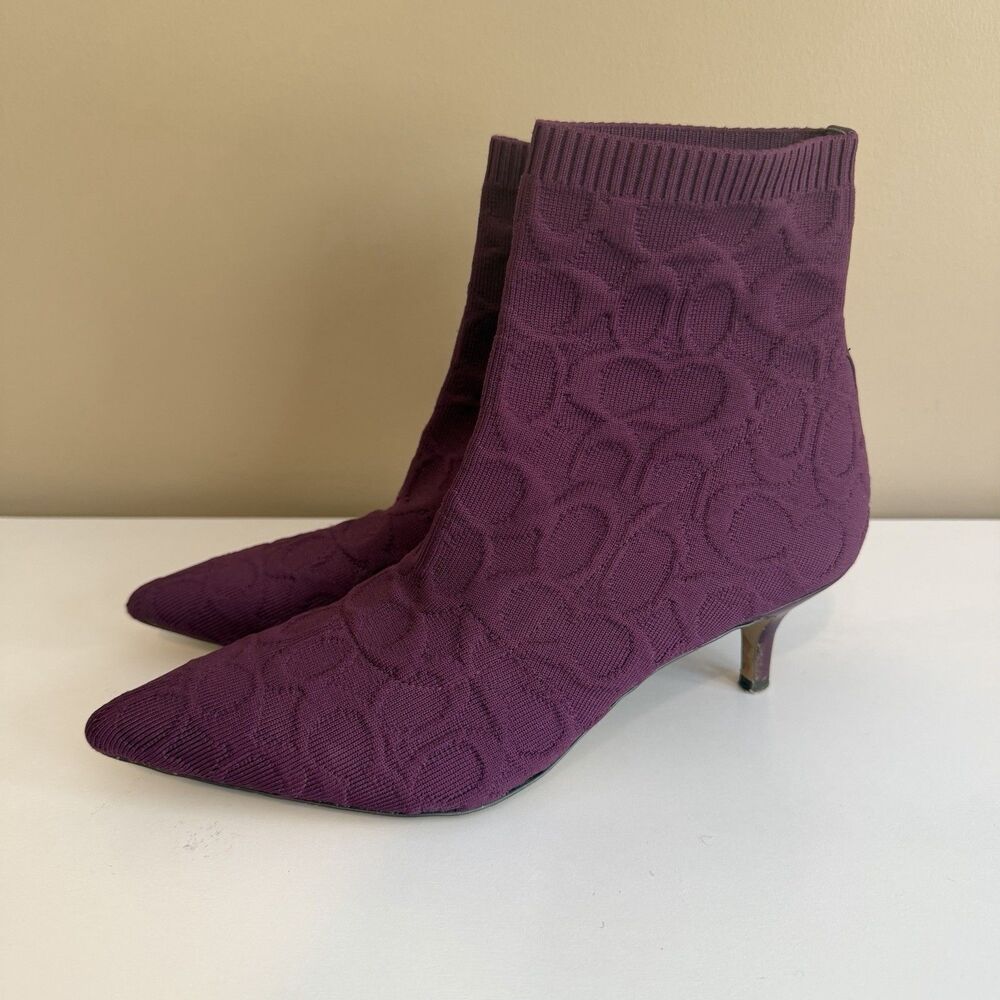 Coach Jade Logo Pointed Toe Sock Bootie Kitten Heel Women’s 9 Berry Purple